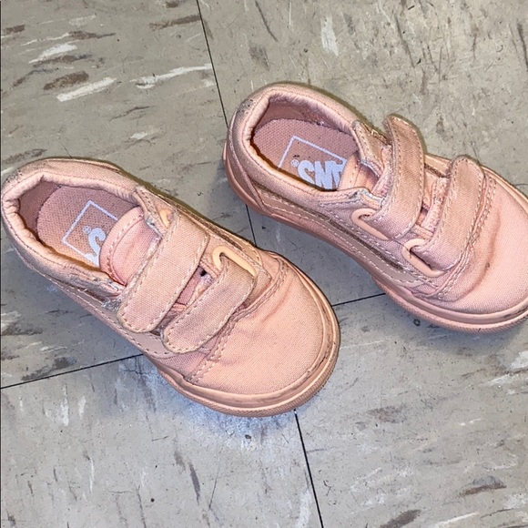 Vans - Picture 2 of 5